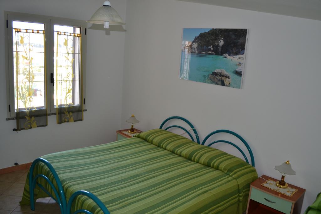 Marina'S Apartment Ogliastra Lotzorai Ruang foto